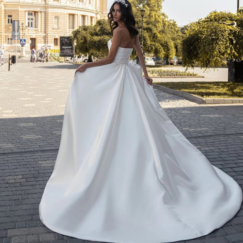 Satin Light Wedding Dress 2026 – обзор и цена Photography Natural Lighting Basics
