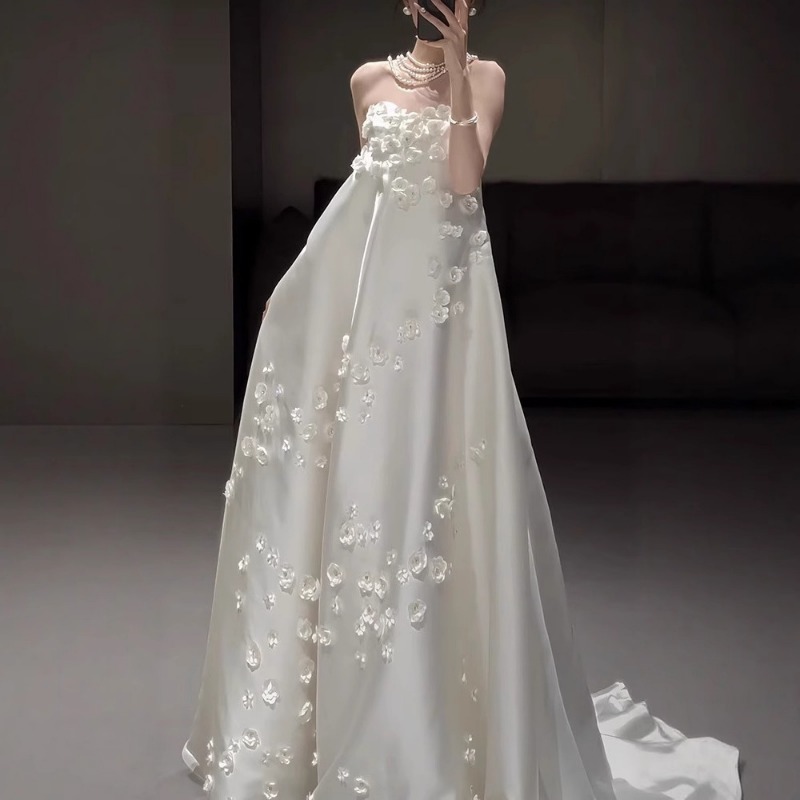 French Strapless Satin Wedding – обзор и цена Photography Natural Lighting Basics